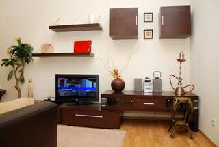 Апартаменты Apartments on Independence Square Киев Апартаменты с 1 спальней и гидромассажной ванной - Софиевская, 1-2