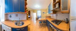 Апартаменты Apartments on Independence Square Киев Апартаменты-студио с гидромассажной ванной - Лютеранская, 3-11