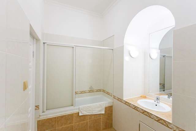 Апартаменты Apartments on Independence Square Киев-19