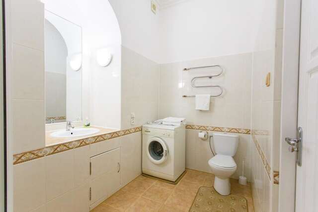Апартаменты Apartments on Independence Square Киев-20